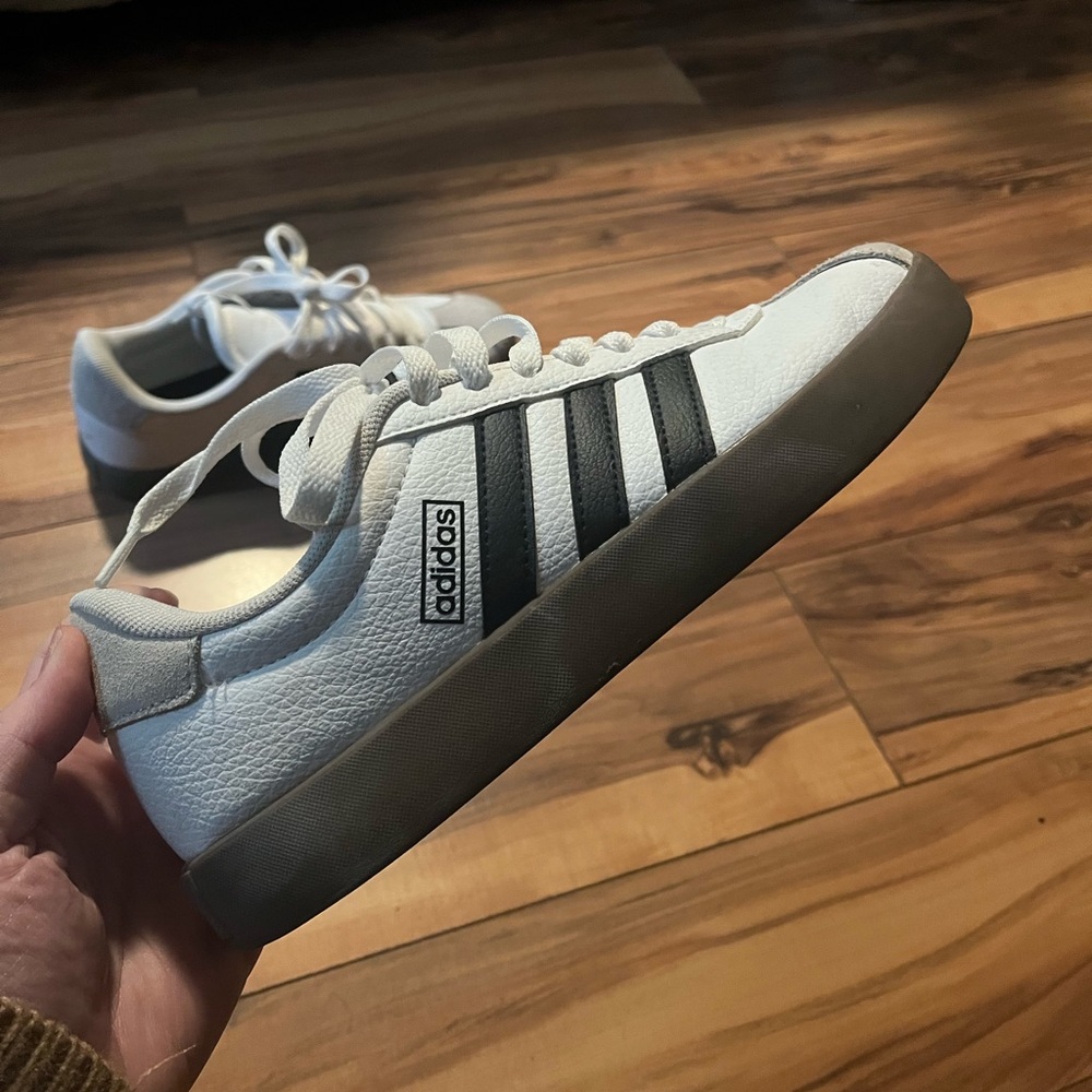 Women’s Adidas VL Court Sneaker 3.0